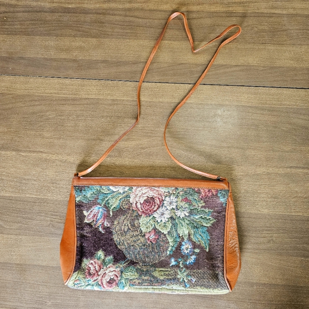 ANDRE CELLINI TAPESTRY GENUINE LEATHER SHOULDER BAG